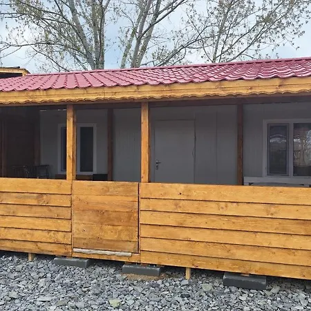 Къмпинг Blossom Bungalow Черноморец
